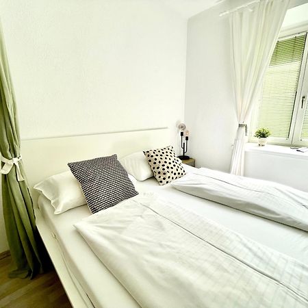 Contactless Self-Check-In - City Apartment Zum Wohlfuhlen Ans16 Graz Kültér fotó